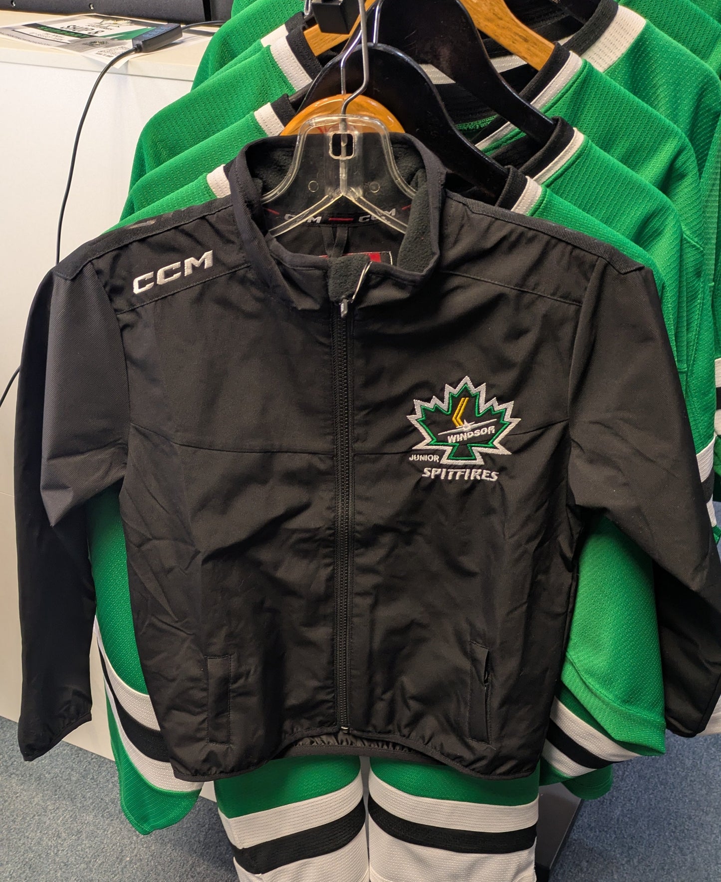 CCM LIGHTWEIGHT RINK JACKET