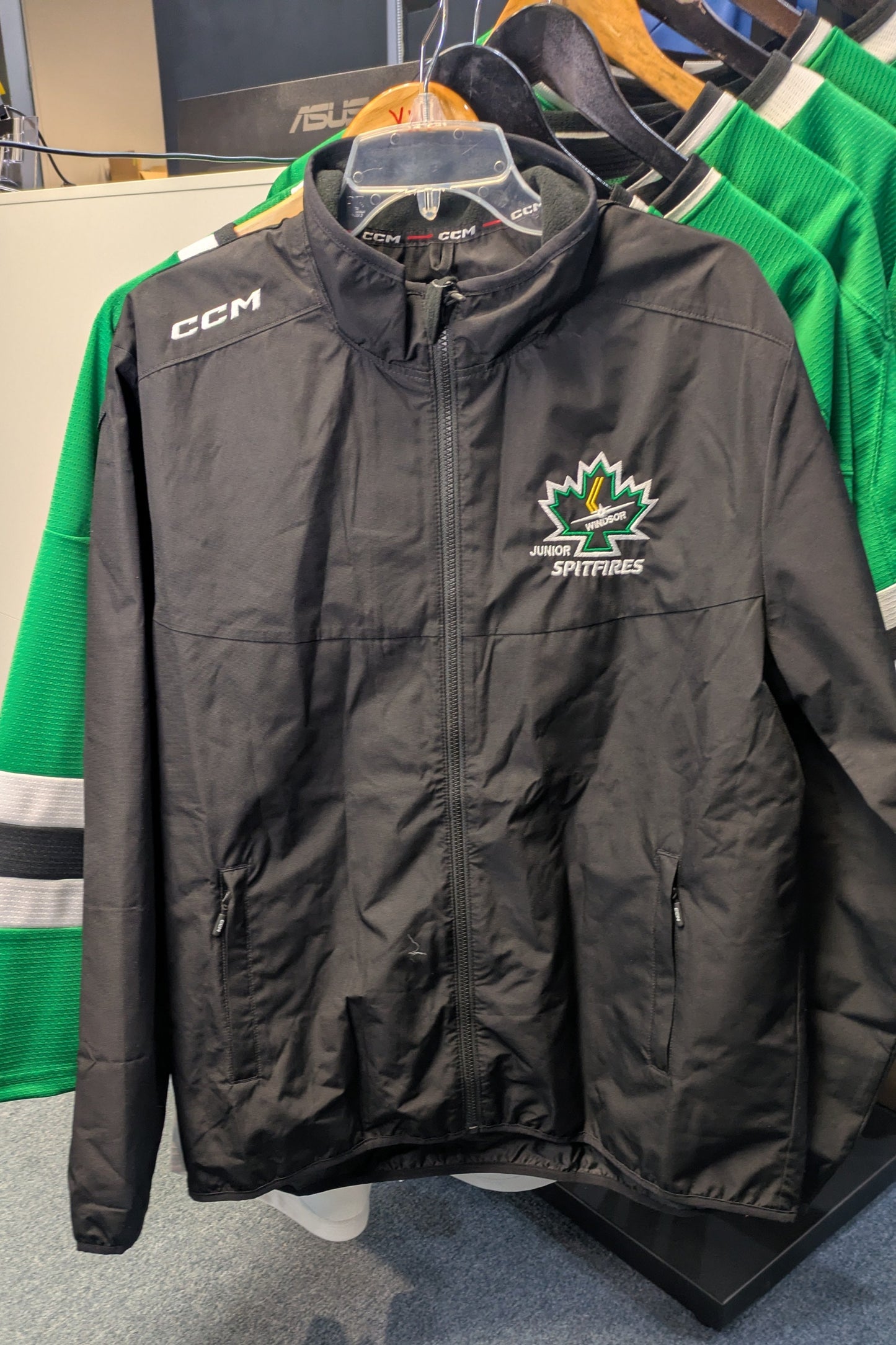 CCM LIGHTWEIGHT RINK JACKET